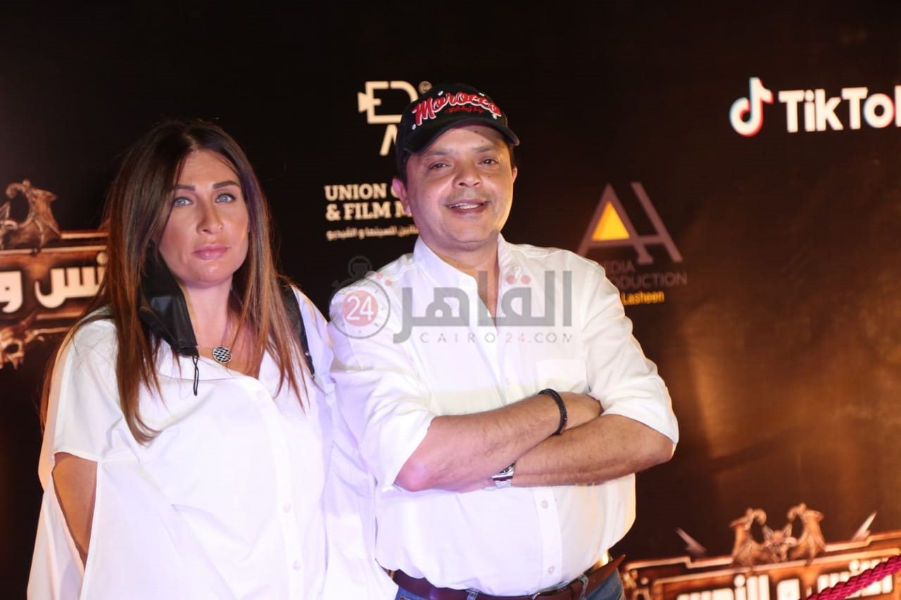 العرض الخاص لفيلم الانس والنمس (1)