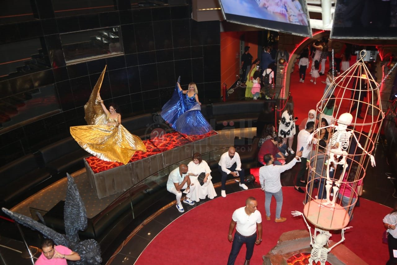 العرض الخاص لفيلم الانس والنمس (8)