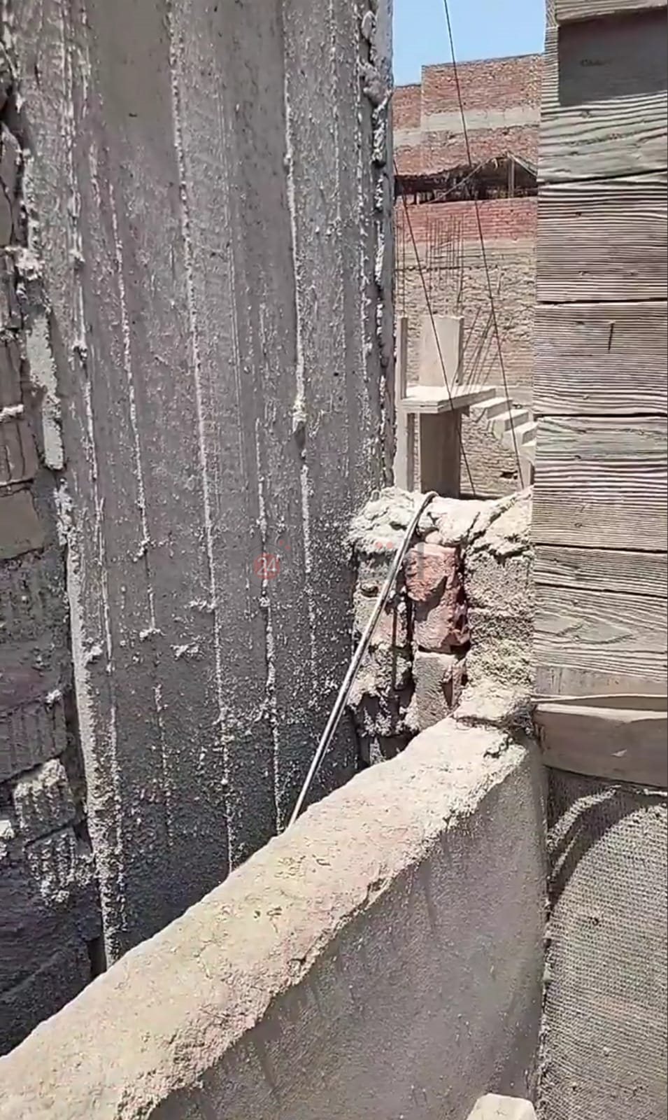 حجم الميل بين البرج وأحد العقارات الجاورة