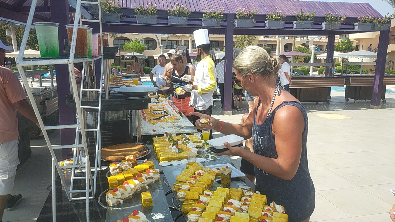 مهرجان للمانجو بالغردقة 