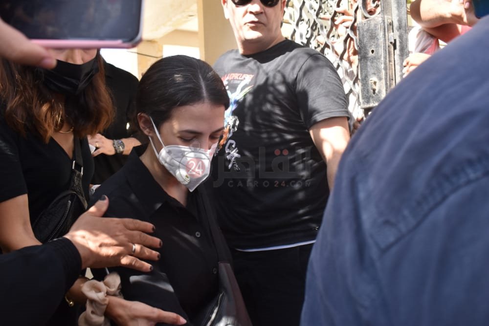 جنازة دلال عبد العزيز 1 (2)