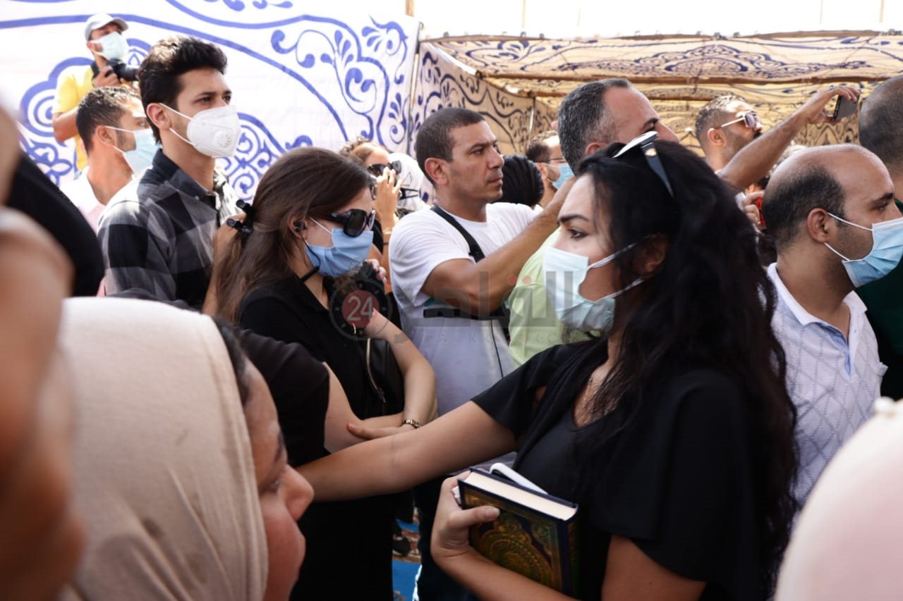 جنازة دلال عبد العزيز 1 (46)