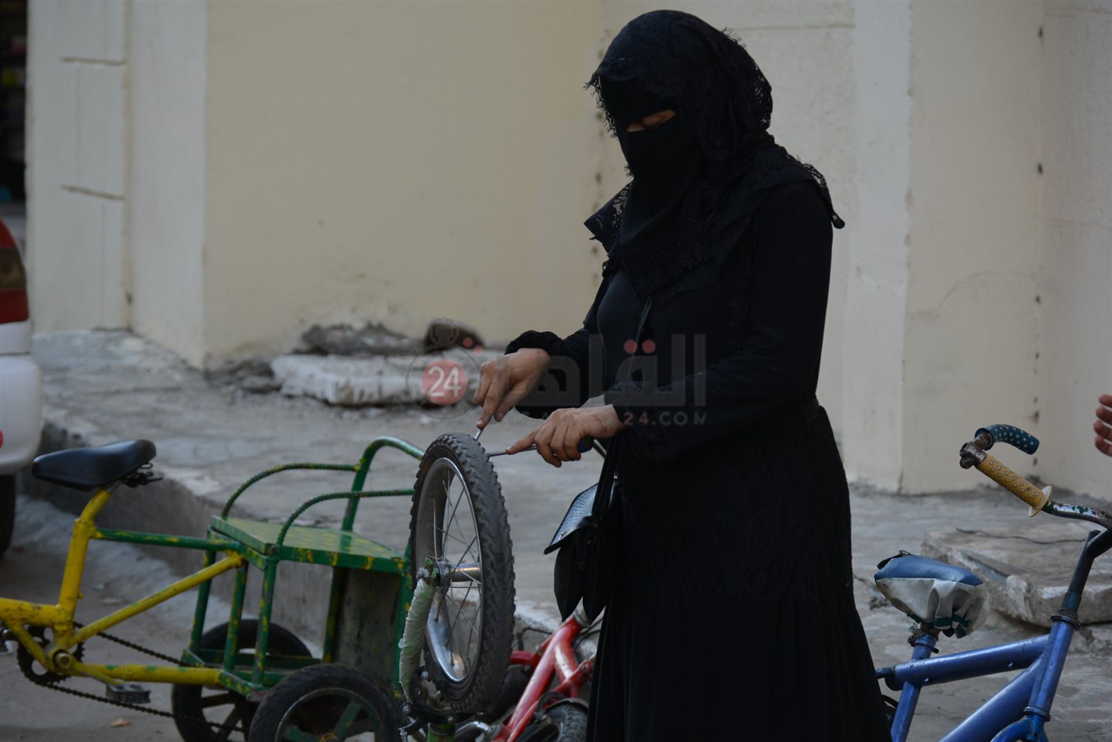 الصلاة علي النبي تعمل علي اصلاح الدراجات 