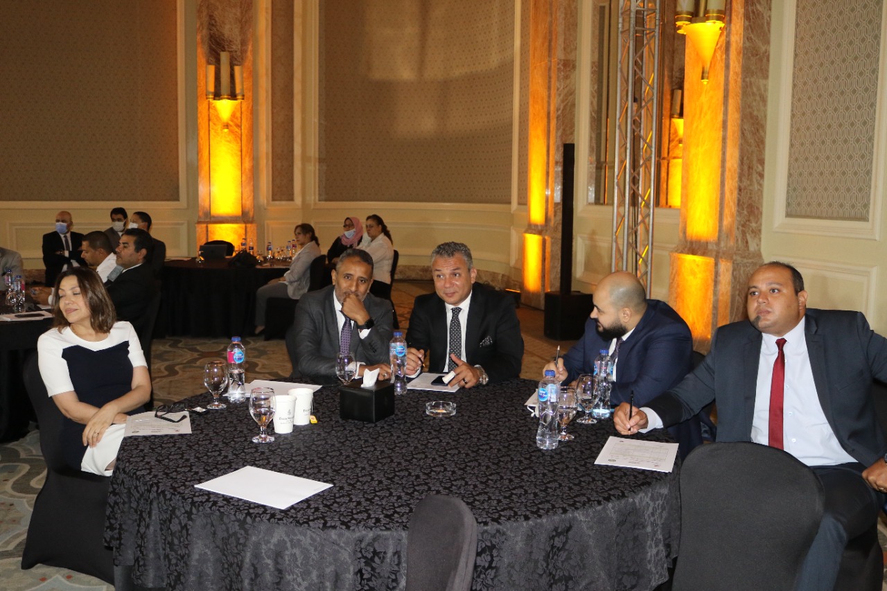 مؤتمر وزير المالية5