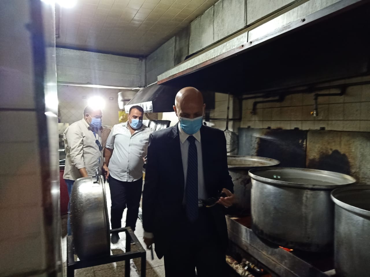 حملة تفتيشية على المطاعم بالزقازيق 1