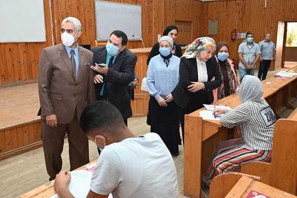 الأعلى للجامعات يُتابع اختبارات القدرات بكلية السياحة والفنادق بالفيوم