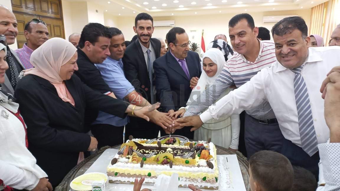 محافظ شمال سيناء يشهد على عقد قران أول عروس من دار الأيتام