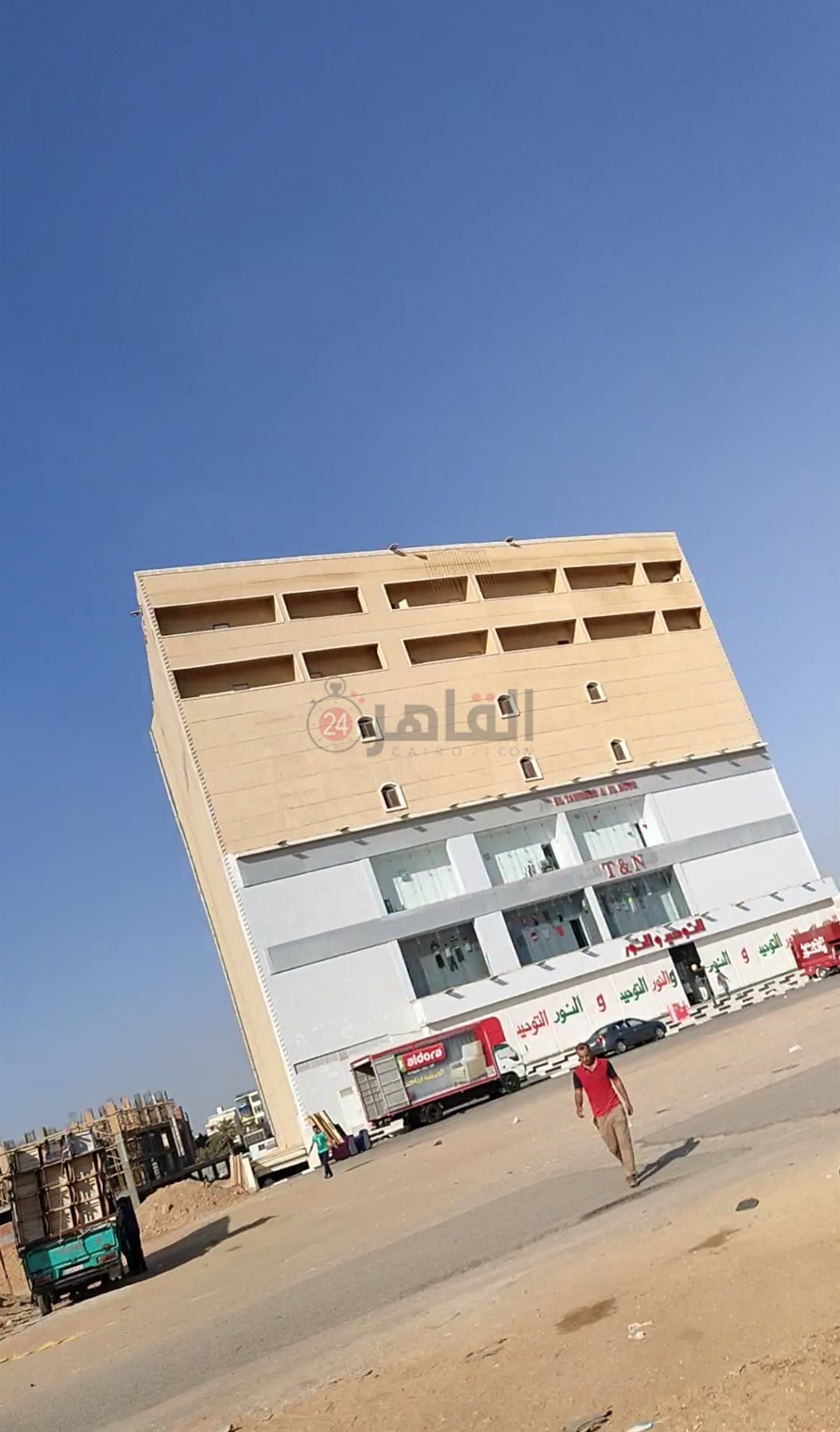 تصفية وغلق فرع التوحيد والنور بالعاشر من رمضان 04