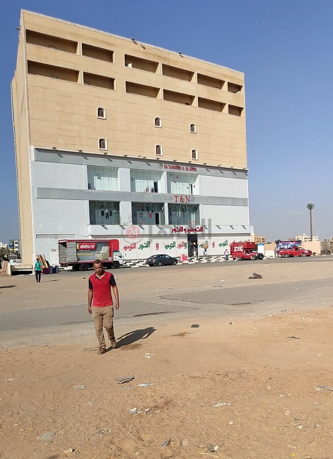 تصفية وغلق فرع التوحيد والنور بالعاشر من رمضان 05