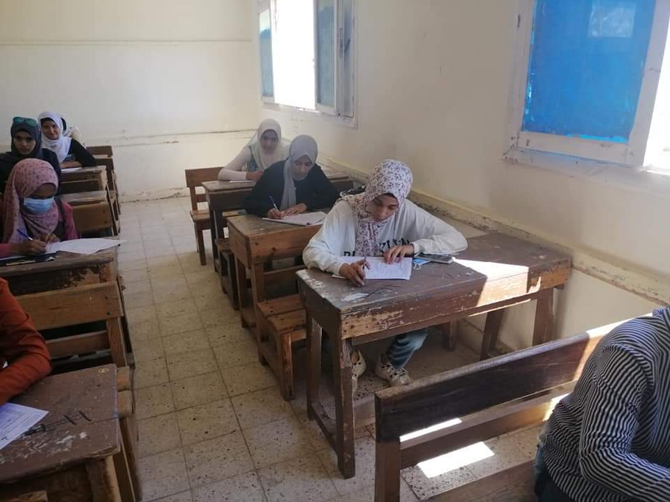 امتحانات الدور الثاني للشهادة الإعدادية بالبحر الأحمر