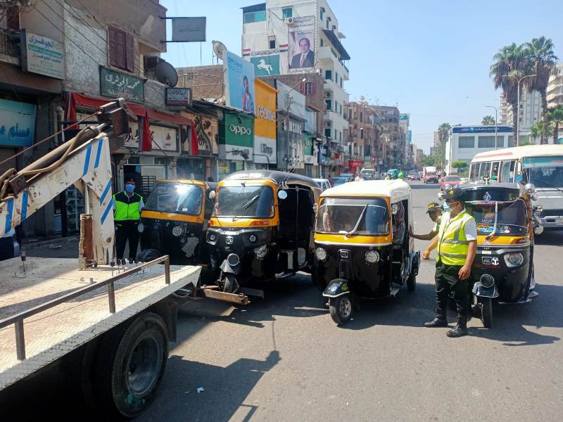 حملة لضبط مركبات التوك توك المخالفة بالشرقية 3