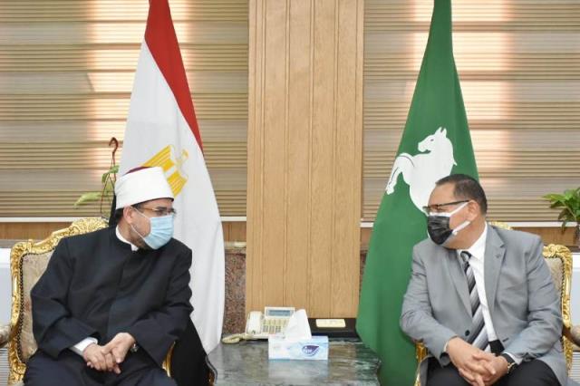 محافظ الشرقية ووزير الأوقاف