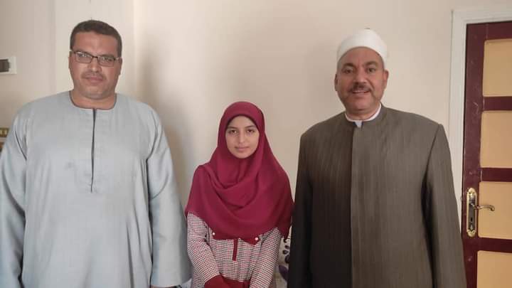 منطقة الوعظ بأسيوط تكرم الأولي على الجمهورية في الثانوية الأزهرية