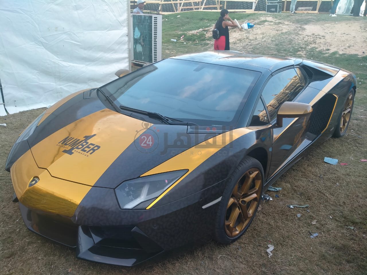 سيارة محمد رمضان في حفل الساحل الشمالي (2)