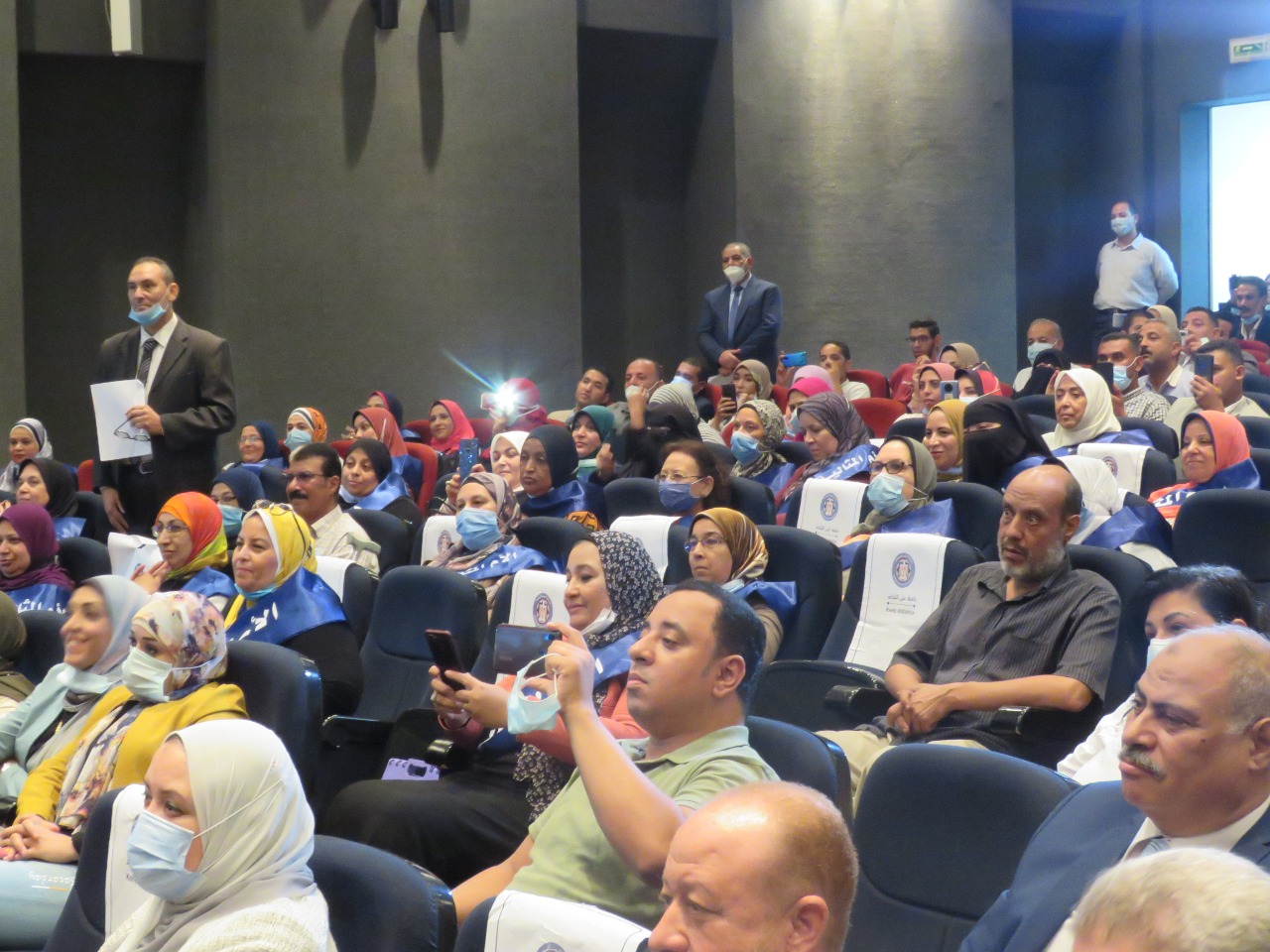 وزير المالية يكرم رائدات مصر 10