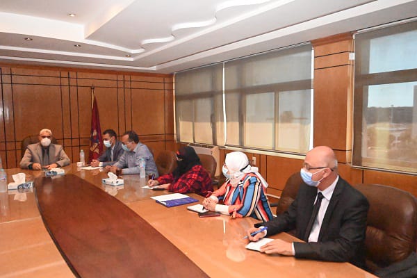 اجتماع تنسيقي بين الصحة وجامعة الفيوم