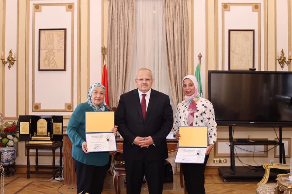 بجامعة القاهرة عن نشر أول مرجع علمي لمصر في مجال العلاج التحفظي