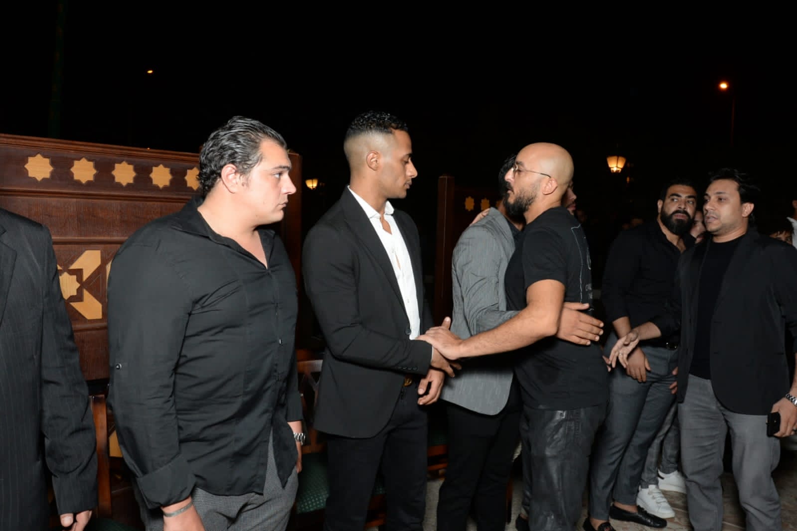 حسام الحسيني في عزاء حماة محمد رمضان