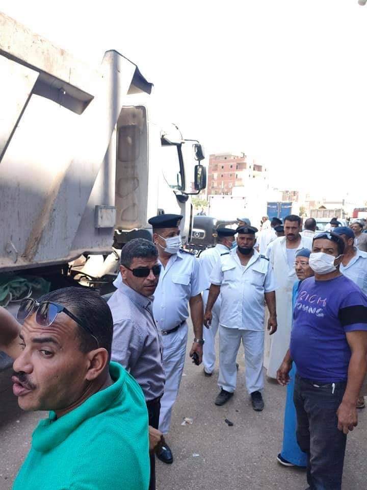 0DF5EA00-CFDD-40B1-A2CB-D16F23C65E31