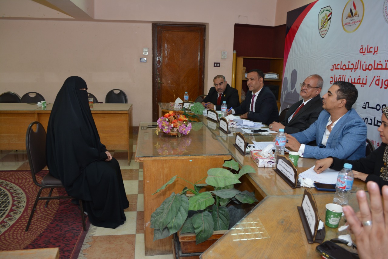 إجراء مقابلات برنامج سفراء قادة الوعي في الفيوم