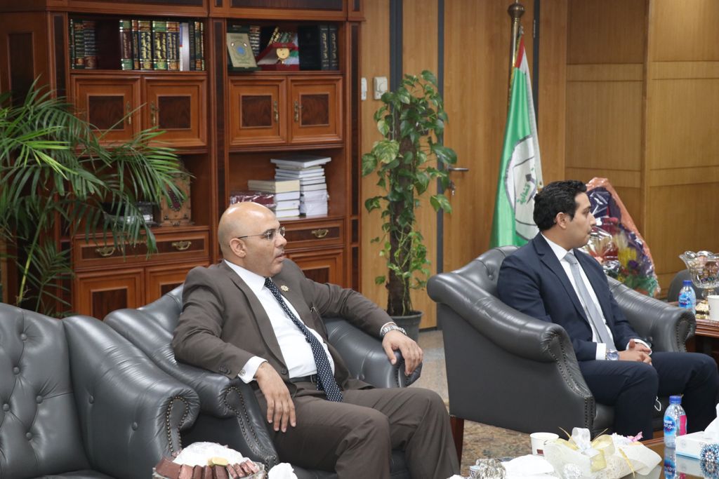 محافظ الفيوم يُهنئ رئيس هيئة قضايا الدولة بتولي مهام منصبه