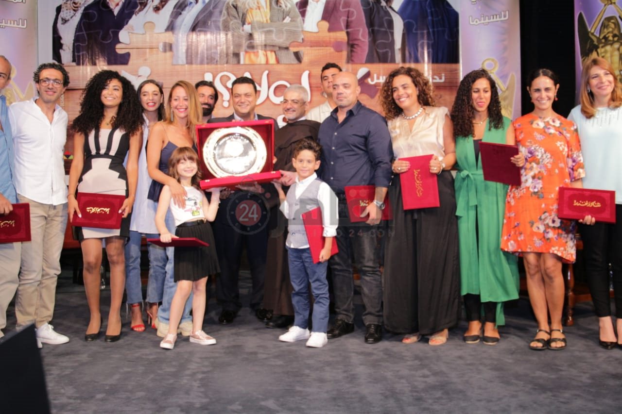 تكريم أبطال مسلسل ليه لأ بالكاثوليكي للسينما (14)