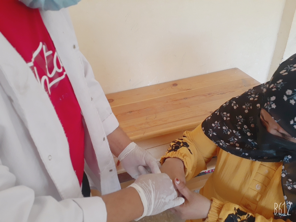 قافلة طبية للكشف على أهالي الصالحية 7 ضمن حياة كريمة 05