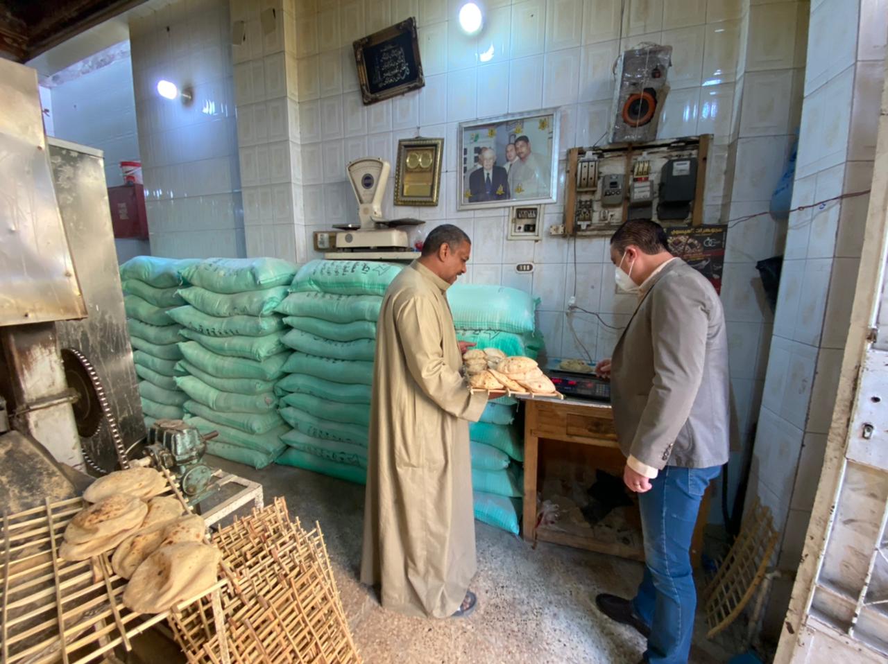 محافظ الفيوم بتفقد المخابز