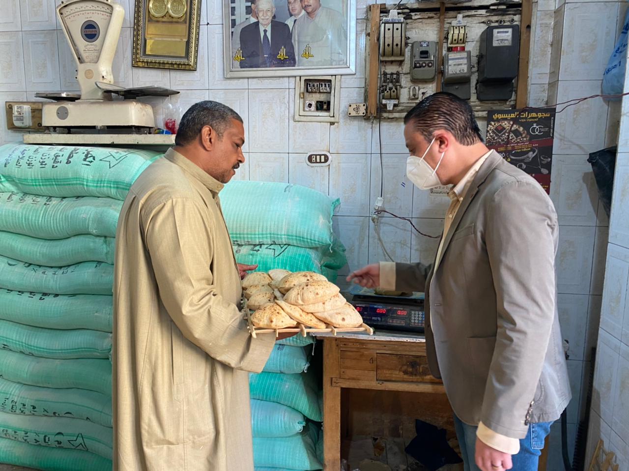 محافظ الفيوم بتفقد المخابز