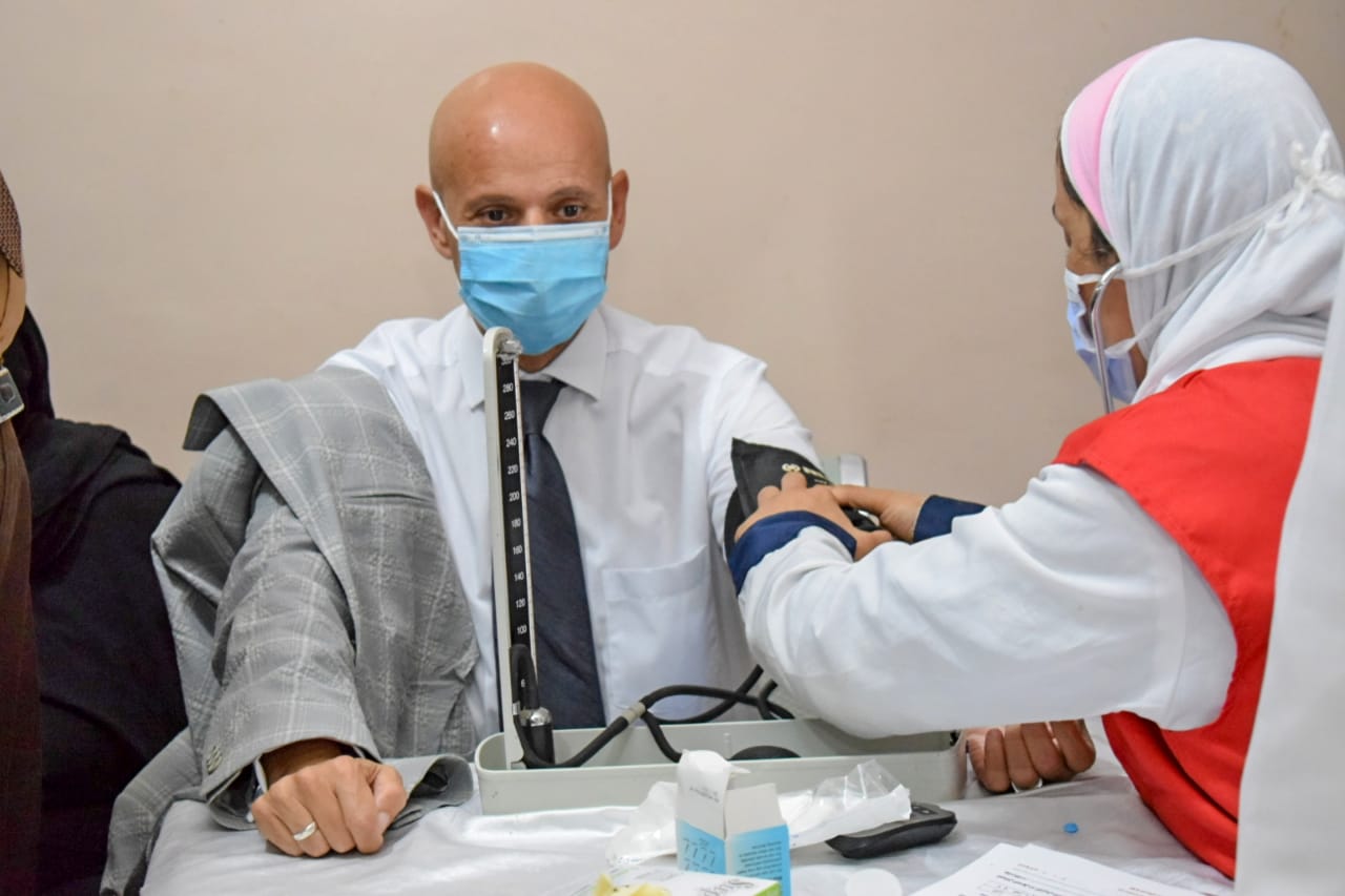 وكيل الوزارة يخضع للفحص ضمن المبادرة 01