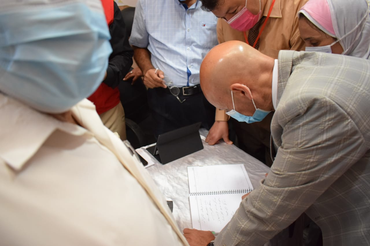 وكيل الوزارة يخضع للفحص ضمن المبادرة 03