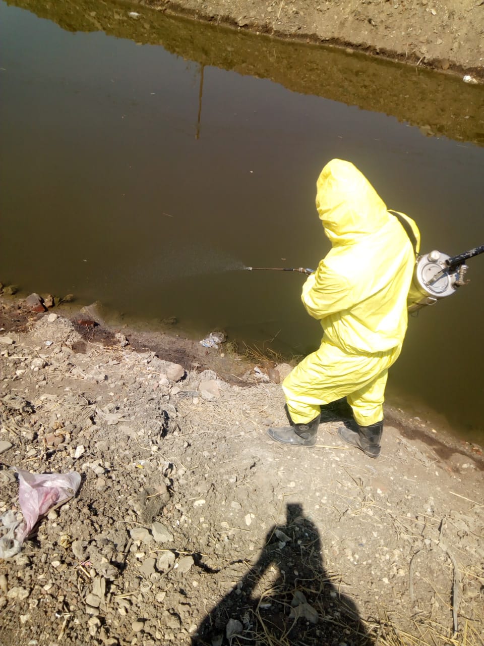 حملات تعقيم لمنع انتشار كورونا بالشرقية 4