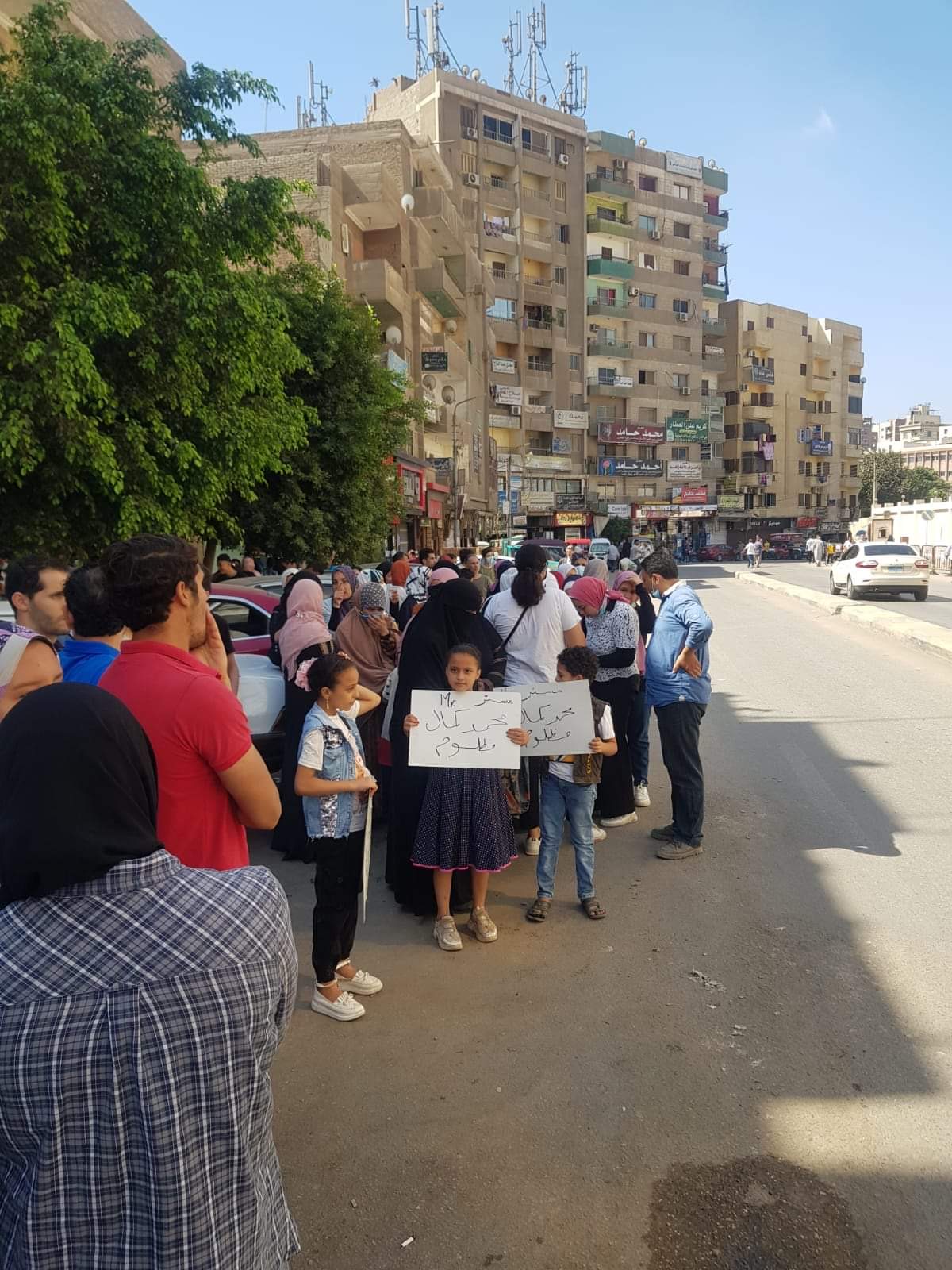 27589C5F-31FB-4033-B197-42D842896F6F