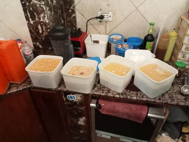 غلق مطعمين مخالفين بالشرقية 09