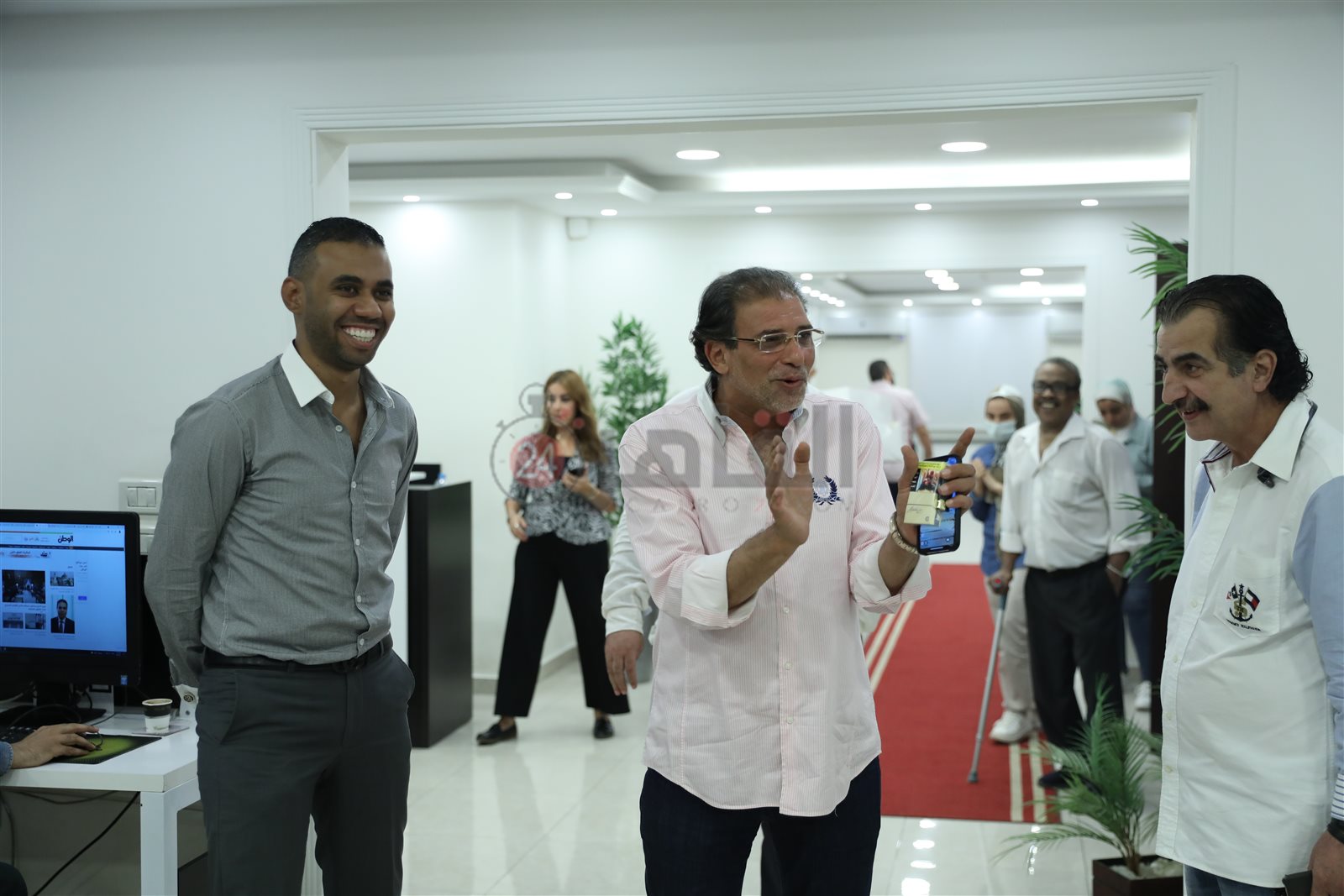 خالد يوسف في القاهرة 24 (4)