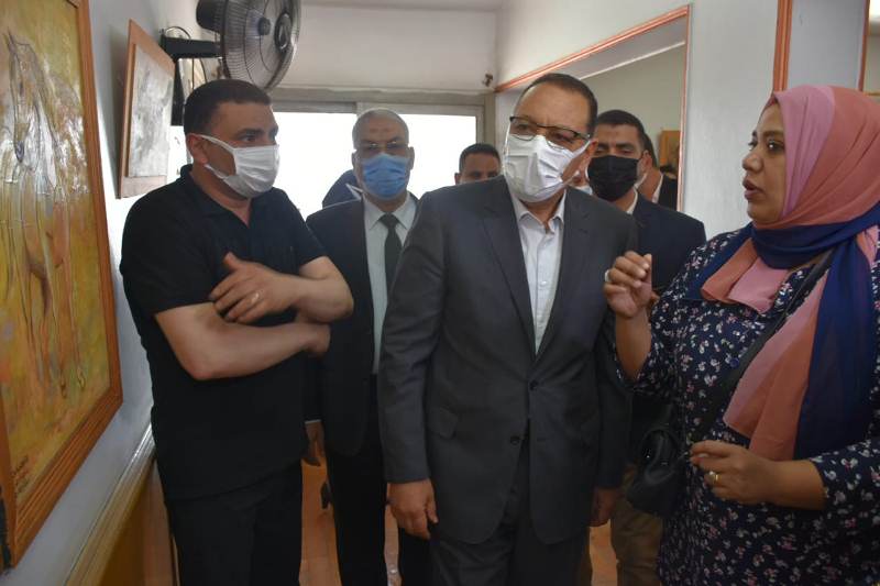 معرض الفنون التشكيلية في احتفالات العيد القومي بالشرقية 