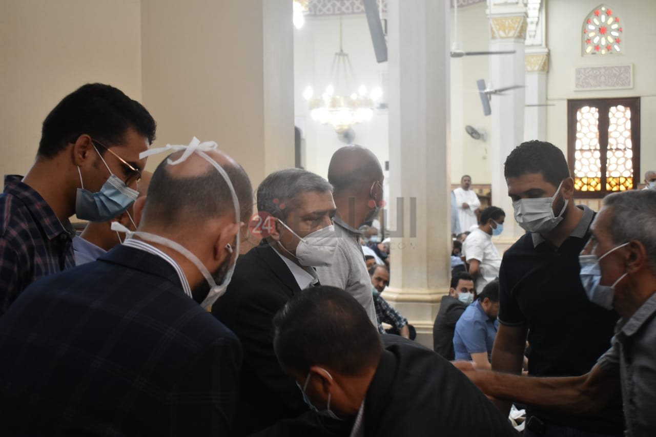 تشييع جثمان الراحل محمود العربي