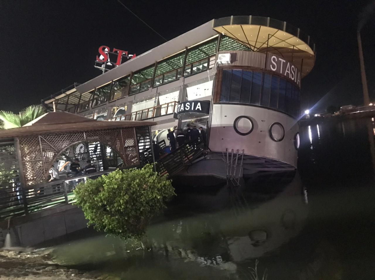 غرق مطعم عائم بالمنصورة