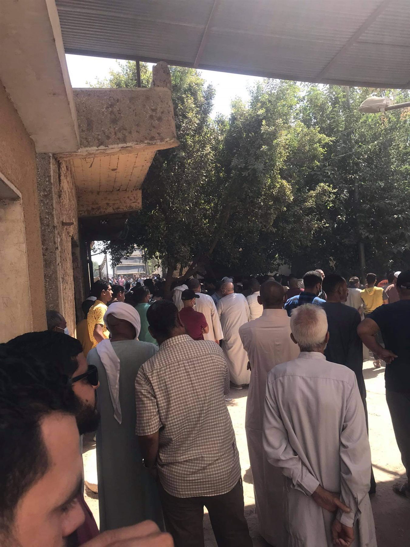 تشييع جنازة ضحية الآثار بأسيوط 