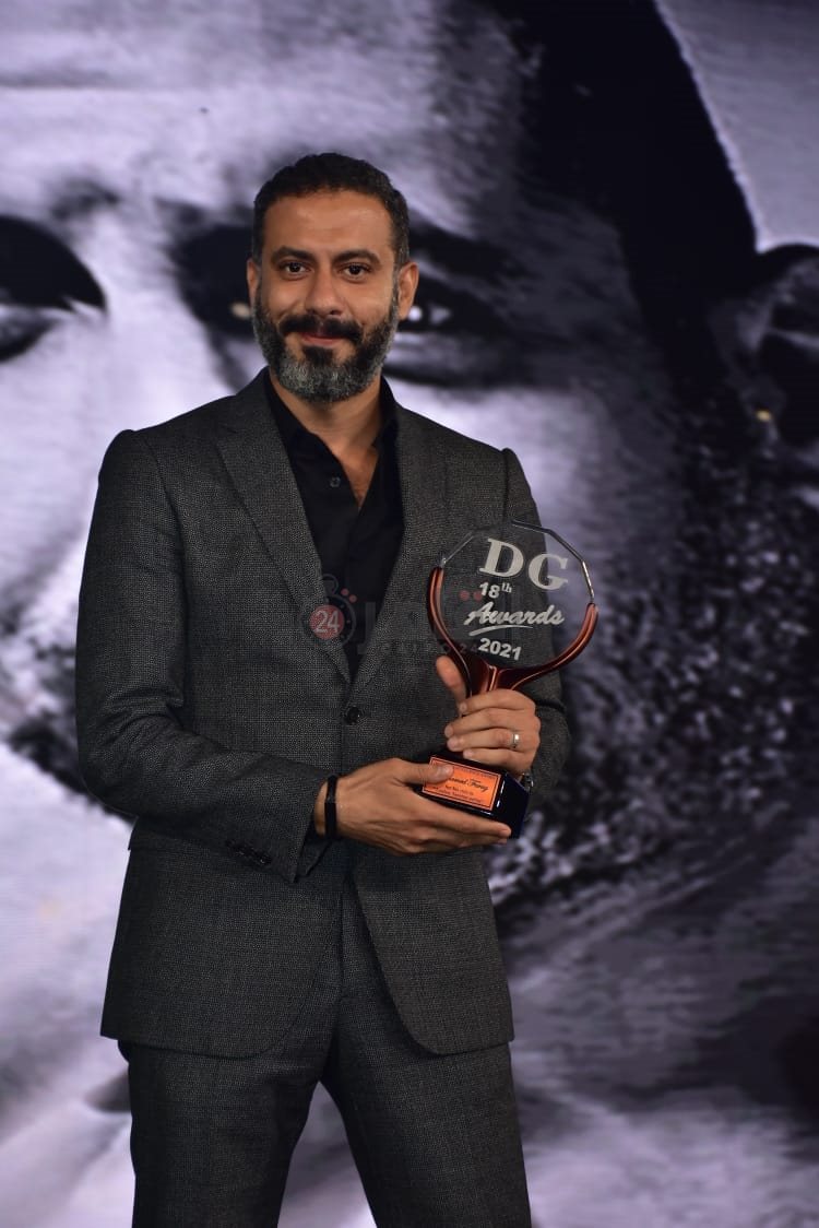 جوائز مسلسل لعبة نيوتن في دير جيست (3)