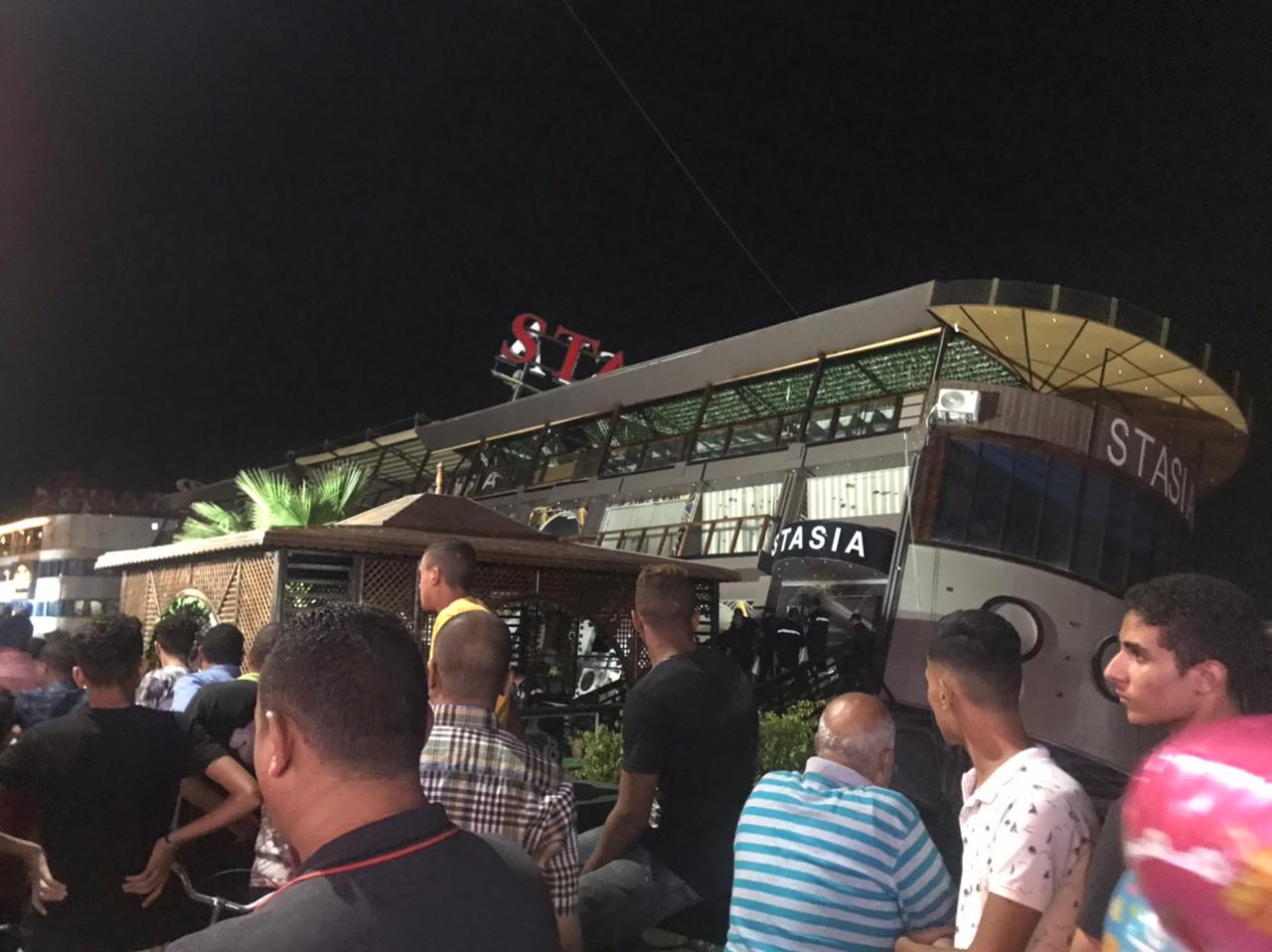 غرق مطعم عائم بالمنصورة