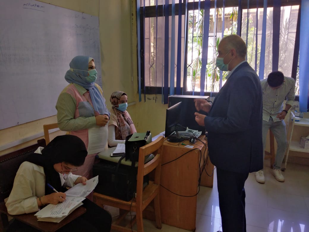 بدء تلقي لقاح كورونا لطلاب جامعة الفيوم