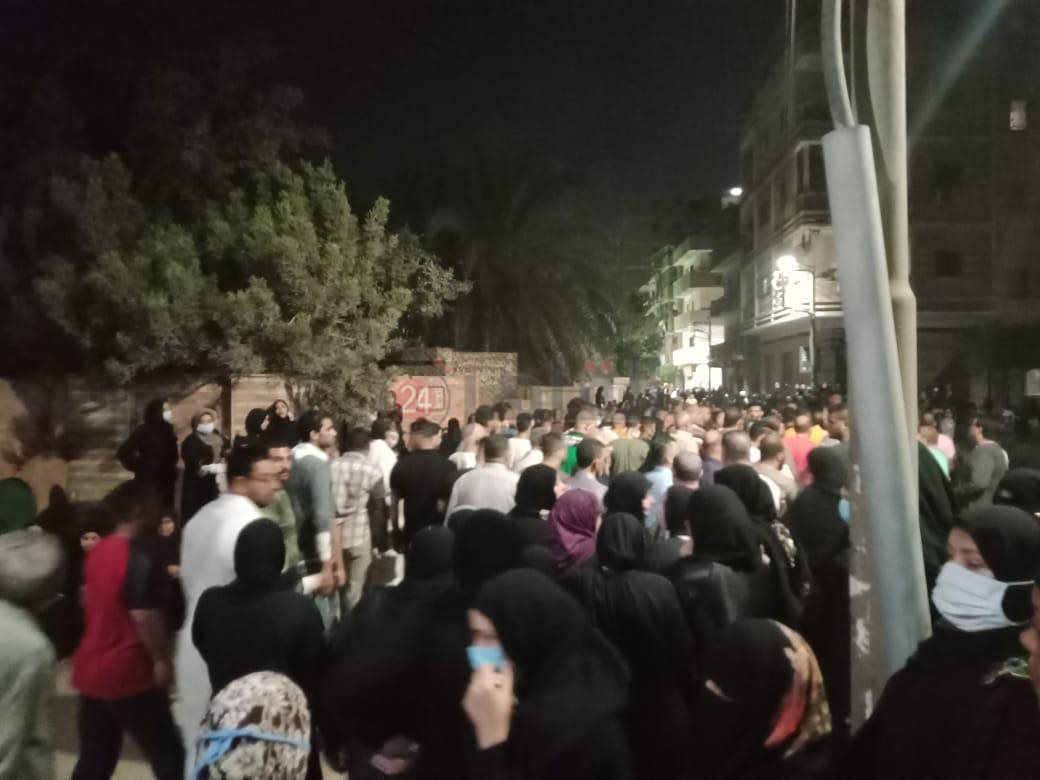 حزن أثناء تشييع جثمان عروس كفر الشيخ 