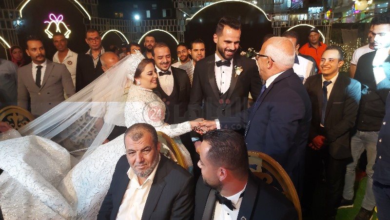 محافظ بورسعيد يستجيب لطلب شاب ناشده حضور زفافه 