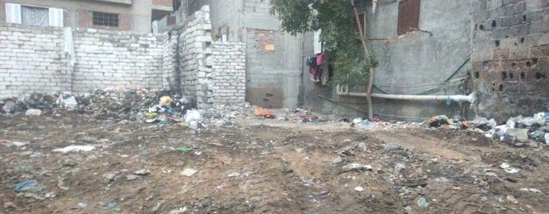 أعمال رفع 590 طن مخلفات من أرض بباكوس (2)