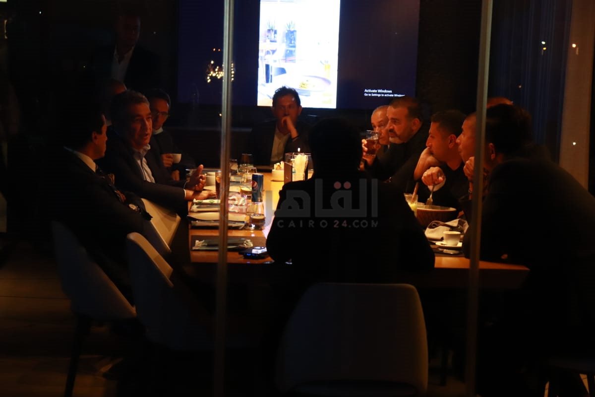 جلسة أحمد مجاهد