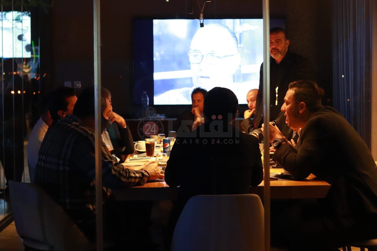 جلسة أحمد مجاهد