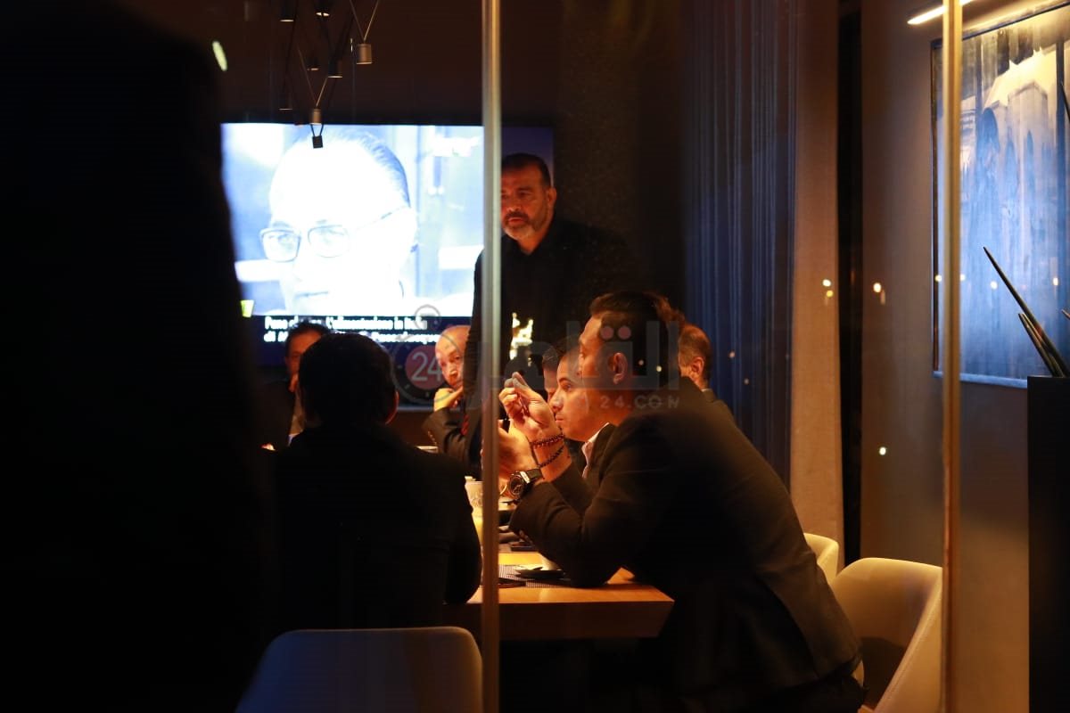 جلسة أحمد مجاهد