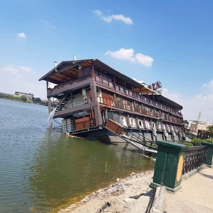 غرق مطعم عائم بالمنصورة 