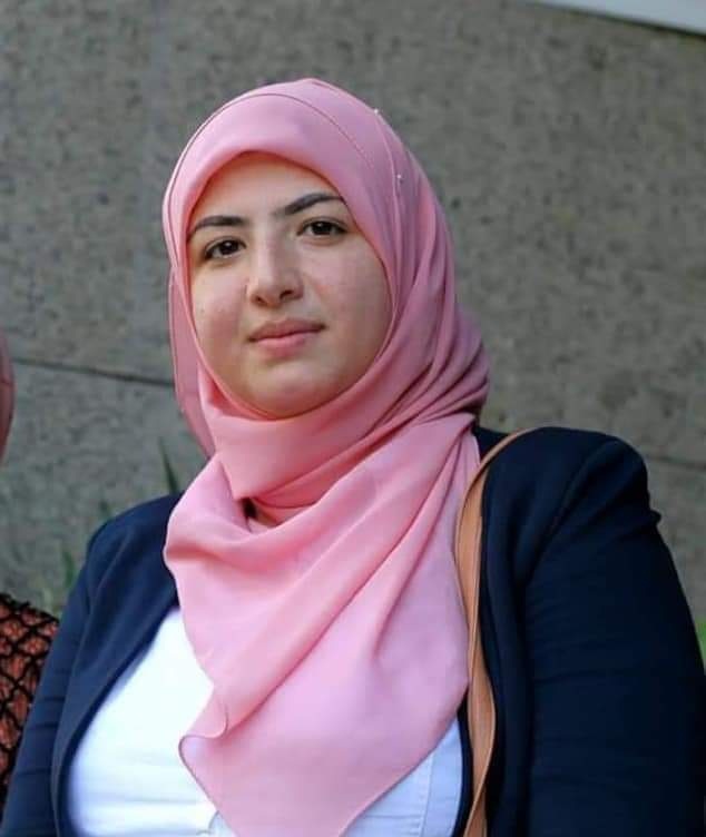 الدكتورة الصيدلانية إسراء سامي